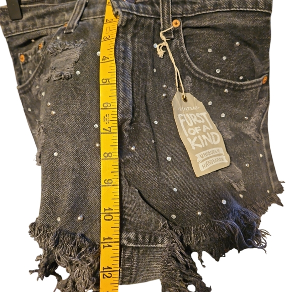 NWT Vintage Furst of A Kind Uniquely Handmade Denim Shorts Size 28 - Picture 8 of 11